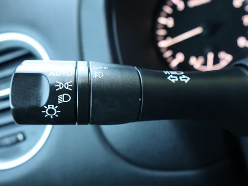 Used 2019 Nissan Pathfinder SL AWD/4WD image 33