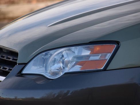 Used 2007 Subaru Outback 2.5i image 33