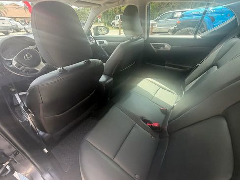 Used 2013 Lexus CT 200h w/ Premium Pkg w/Backup Camera FWD image 12