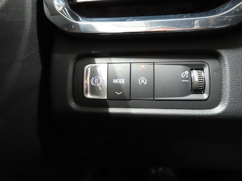 Used 2025 GMC Acadia Elevation image 26