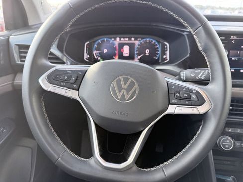 Used 2022 Volkswagen Taos SEL AWD/4WD image 12