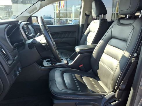 Used 2022 GMC Canyon Denali image 11