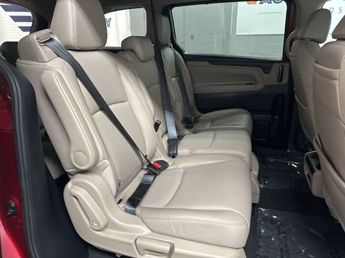 Used 2024 Honda Odyssey Touring image 40
