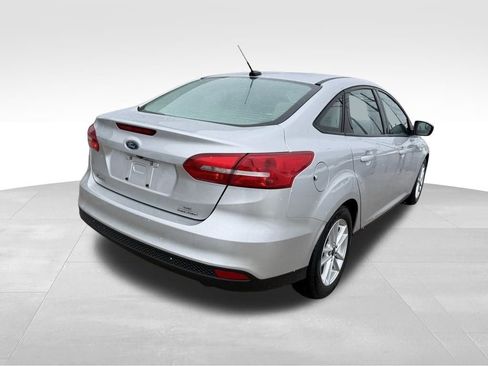 Used 2016 Ford Focus SE image 6