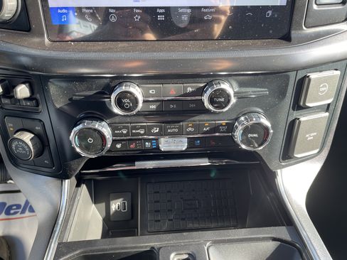 New 2025 Ford F150 Platinum w/ Equipment Group 702A High image 27