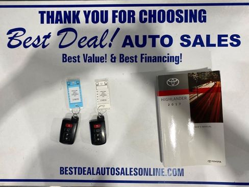 Used 2017 Toyota Highlander XLE AWD/4WD image 35