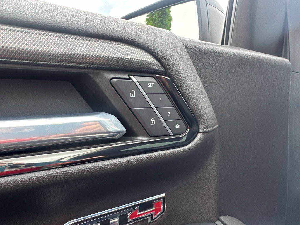 Used 2022 GMC Sierra 1500 AT4 w/ AT4 Premium Package AWD/4WD image 28