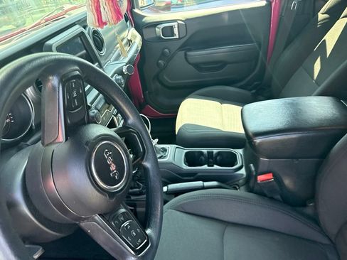 Used 2022 Jeep Wrangler Unlimited Sport AWD/4WD image 17