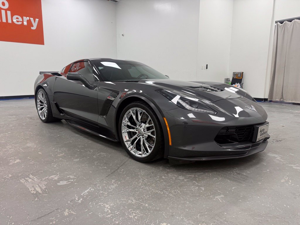 Used 2017 Chevrolet Corvette Z06 w/ Chrome Badge Package RWD image 1