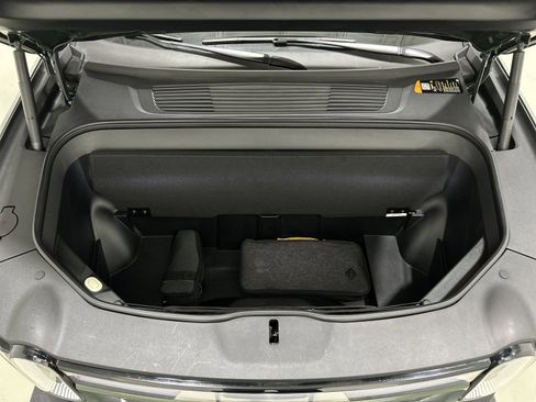 Used 2024 Rivian R1S Adventure AWD/4WD image 14