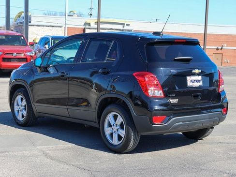 Used 2020 Chevrolet Trax LS w/ Tint and Cruise Package image 5