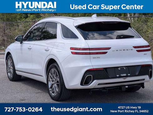 Used 2025 Genesis GV70 2.5T w/ Select Package AWD/4WD image 3