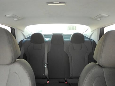 Used 2026 Hyundai Elantra SE FWD image 30