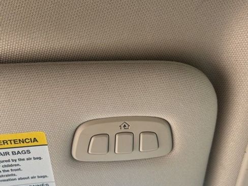 Used 2023 Ford Explorer Limited image 28