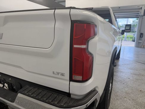 Used 2024 Chevrolet Silverado 3500 LTZ w/ LTZ Plus Package AWD/4WD image 15