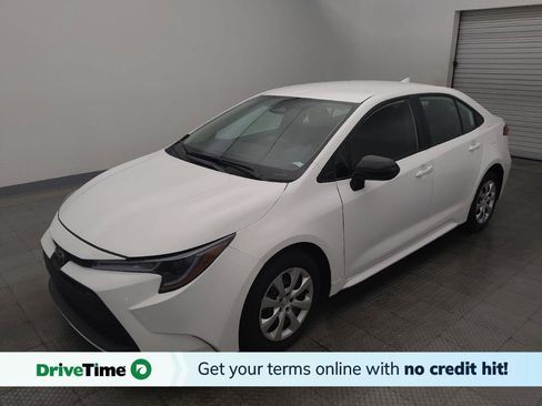 Used 2025 Toyota Corolla LE FWD image 1