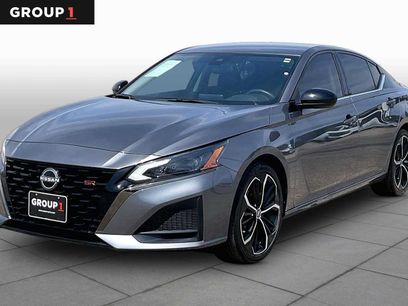 Used 2024 Nissan Altima 2.5 SR