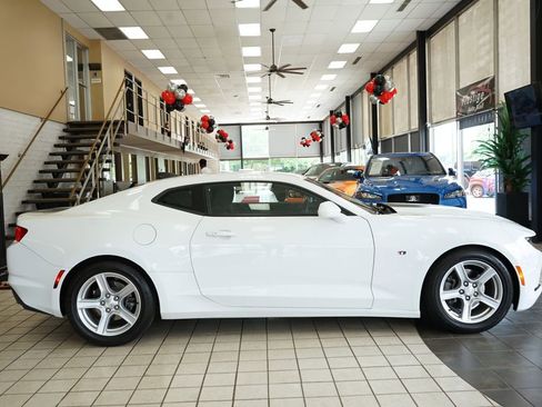 Used 2023 Chevrolet Camaro LT RWD image 16