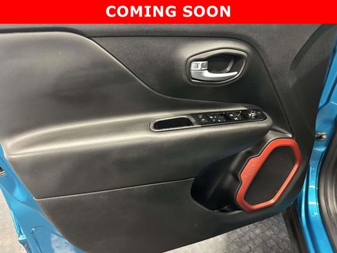 Certified 2021 Jeep Renegade Trailhawk AWD/4WD image 18