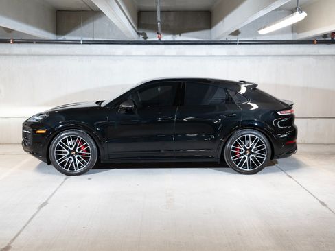 Certified 2026 Porsche Cayenne GTS AWD/4WD image 2
