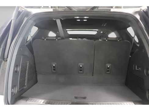 Used 2022 Chevrolet Tahoe RST w/ Luxury Package AWD/4WD image 27