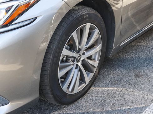 Used 2021 Lexus ES 300h w/ Accessory Package 2 image 4