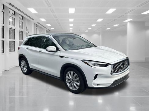 Used 2019 INFINITI QX50 Essential w/ Proactive Package image 3