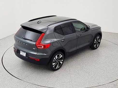 New 2026 Volvo XC40 B5 Plus w/ Climate Package AWD/4WD image 33