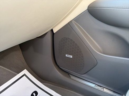 Used 2023 Cadillac XT5 Premium Luxury image 18