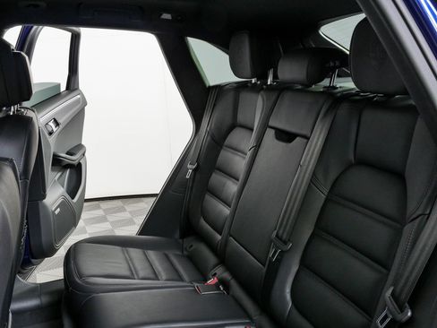 New 2026 Porsche Macan AWD/4WD image 22