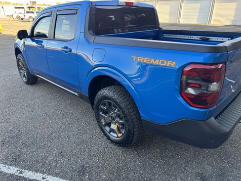 Used 2025 Ford Maverick Tremor AWD/4WD image 6