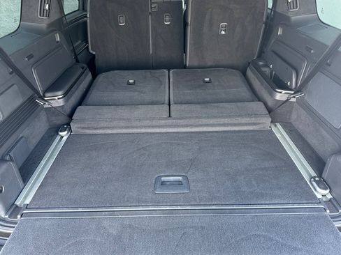 Used 2023 Rivian R1S Launch Edition image 15