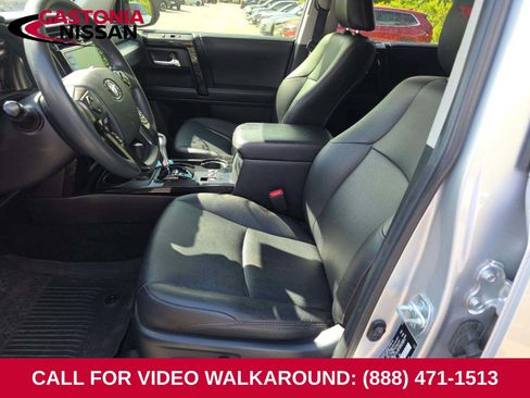 Used 2021 Toyota 4Runner TRD Off-Road Premium w/ Moonroof Package AWD/4WD image 11