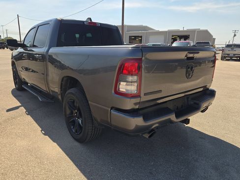 Used 2022 RAM 1500 Big Horn RWD image 5