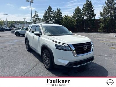 Certified 2024 Nissan Pathfinder SL w/ SL Premium Package