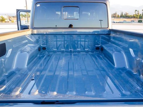 New 2025 Jeep Gladiator Sport image 27