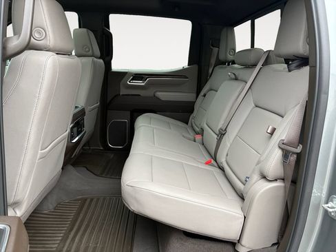 Used 2025 Chevrolet Silverado 1500 LTZ w/ LTZ Premium Package AWD/4WD image 13
