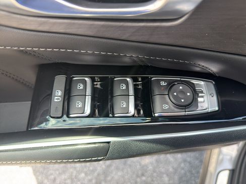 Used 2024 Kia Sorento SX AWD/4WD image 12