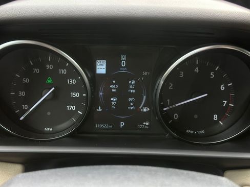 Used 2016 Land Rover Range Rover Sport HSE image 10