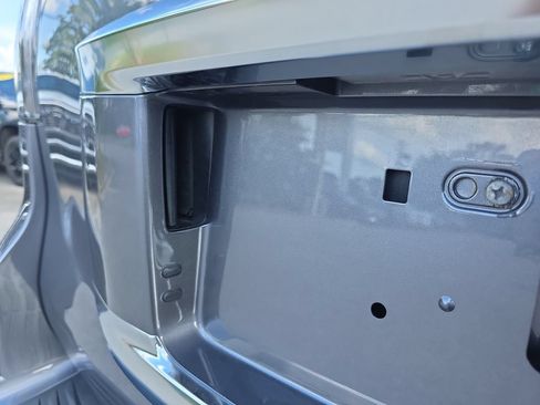 Used 2022 Lexus GX 460 w/ Accessory Package AWD/4WD image 33
