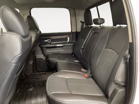Used 2018 RAM 1500 Laramie w/ Convenience Group image 13