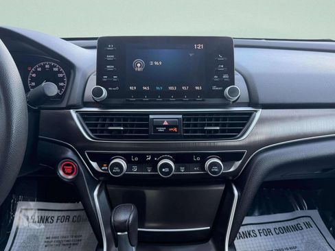 Used 2019 Honda Accord LX image 24
