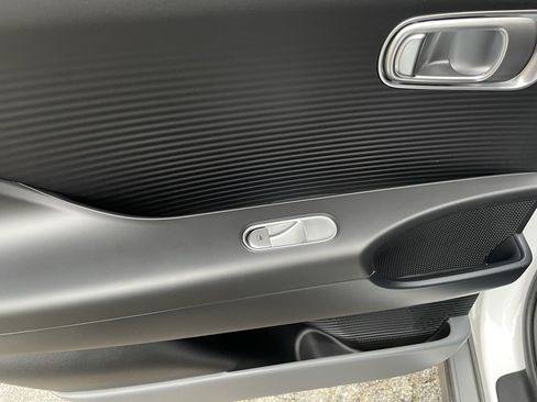 New 2025 Hyundai Ioniq 6 SE image 17