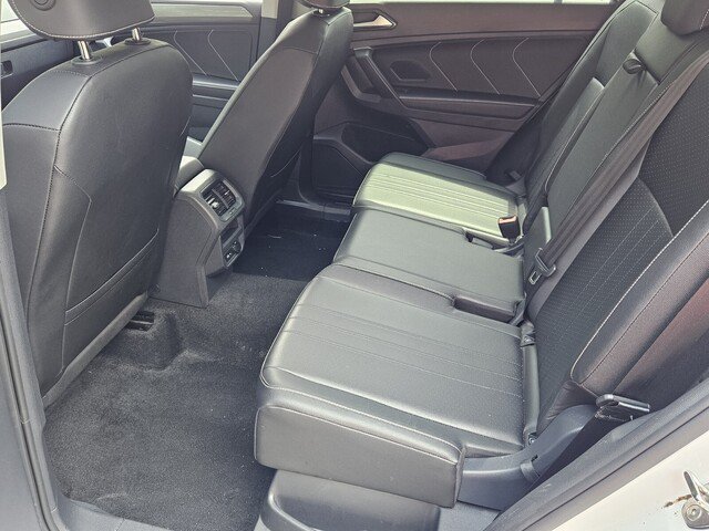 Certified 2024 Volkswagen Tiguan SE AWD/4WD image 9