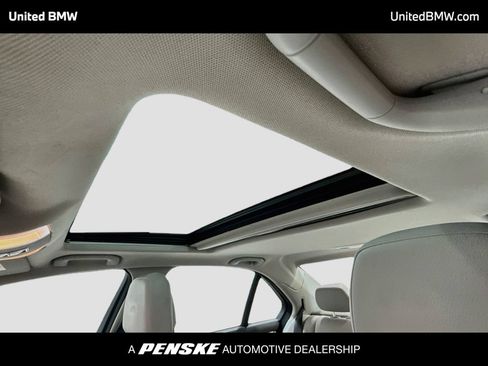 Used 2014 Mercedes-Benz C 300 4MATIC Sedan image 19