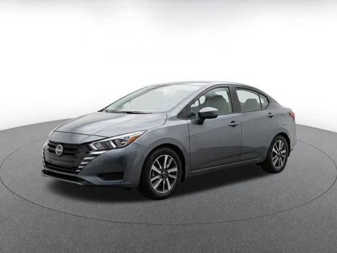 Used 2025 Nissan Versa SV FWD image 3
