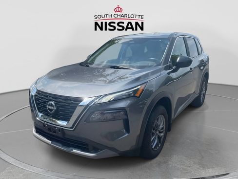 Used 2023 Nissan Rogue S AWD/4WD image 3