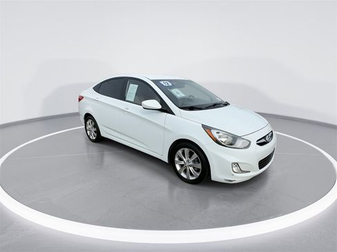 Used 2012 Hyundai Accent GLS w/ Premium Pkg 3 image 2