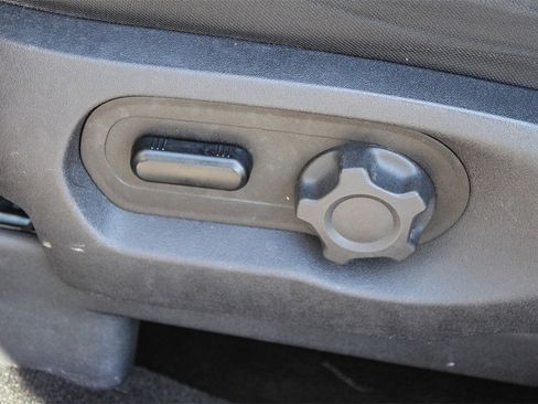 Used 2019 Ford Flex SE image 28