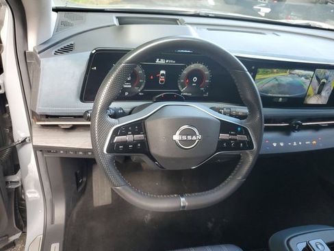 Used 2023 Nissan Ariya AWD/4WD image 19